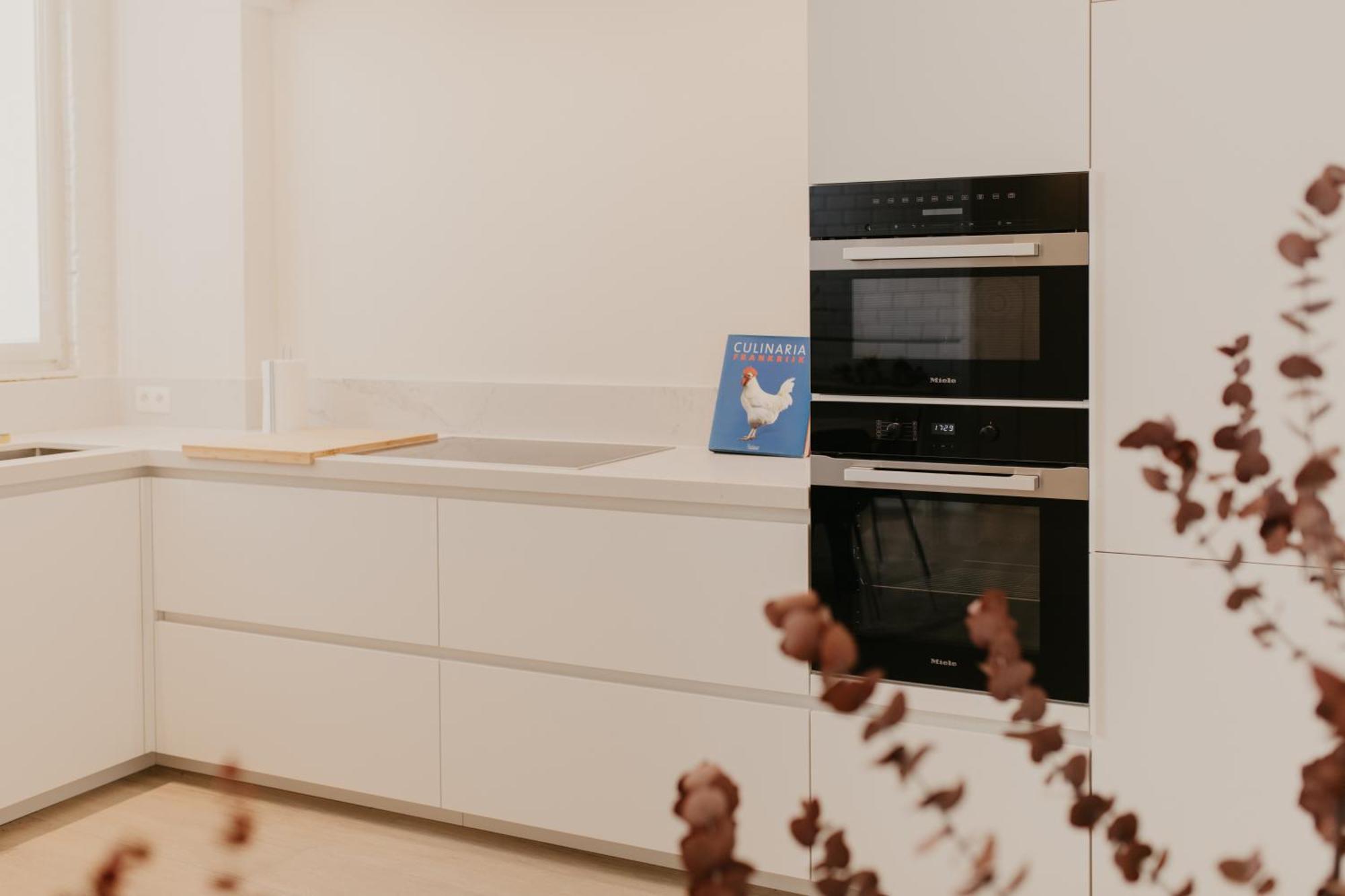 Blue Bird Residence แอนต์เวิร์ป ภายนอก รูปภาพ